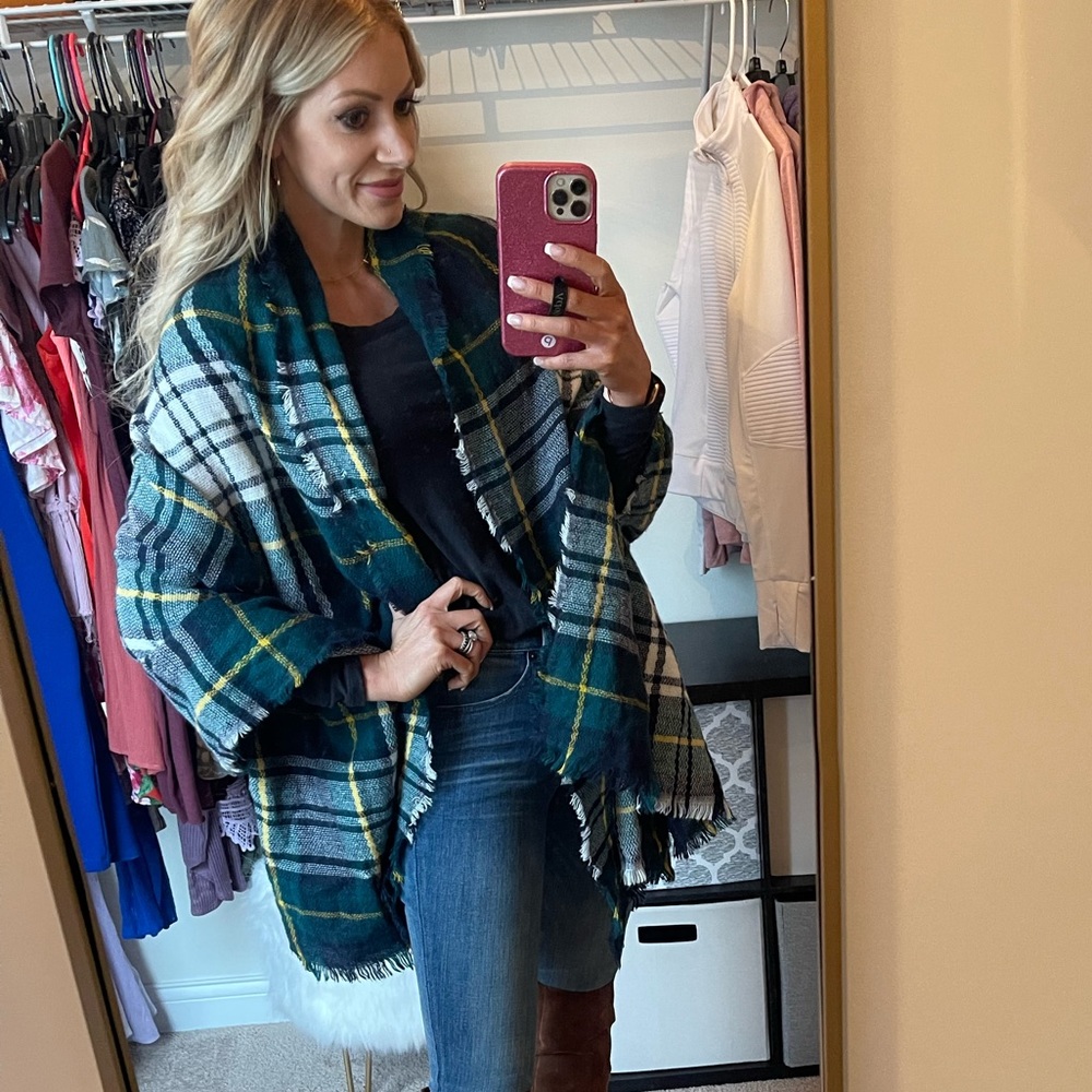 Boutique blanket scarf